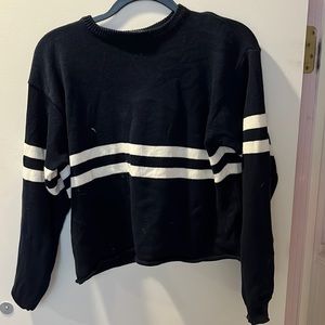 Navy longsleeve sweater with white stripes one size